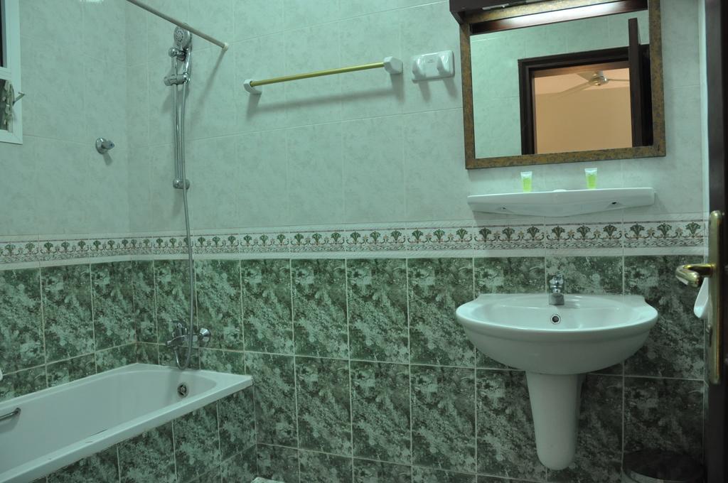 Sahara Hotel Apartments Maskat Dış mekan fotoğraf